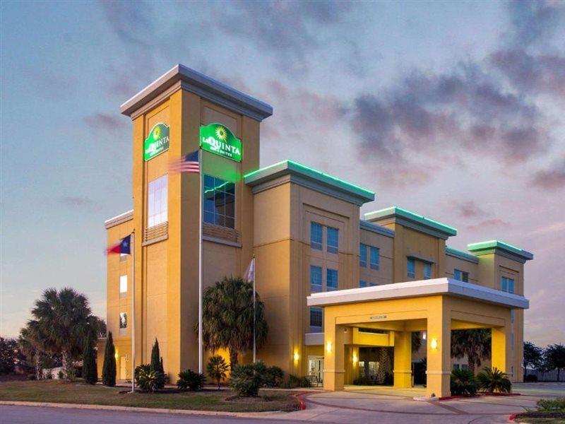 La Quinta By Wyndham Pearsall Экстерьер фото